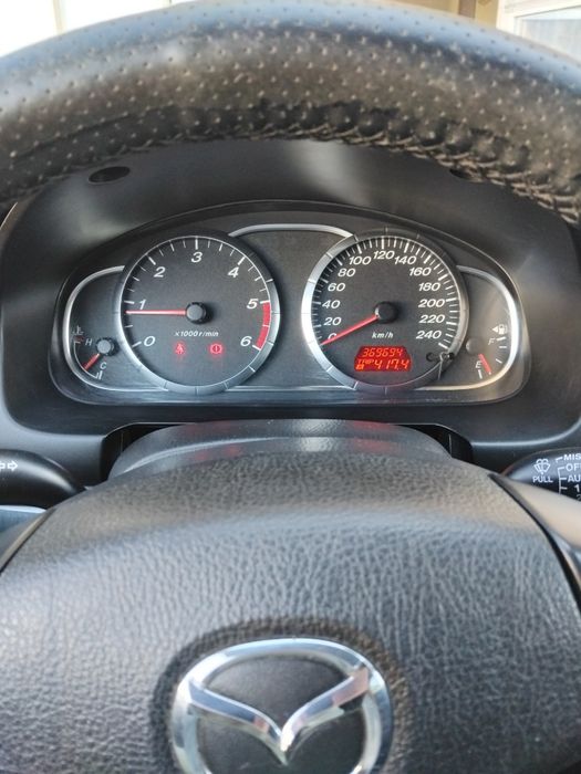 Vând Mazda6 2007 diesel 2.0 xenon sirocou comenzi volan pilot automat încălzire scaune fără defecte mecanice  preț 2200 ușor negociabil