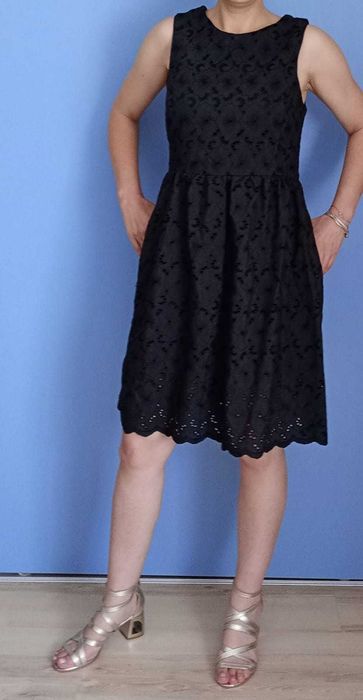 Rochie din material dantelat, marime L (38-40), impecabila!