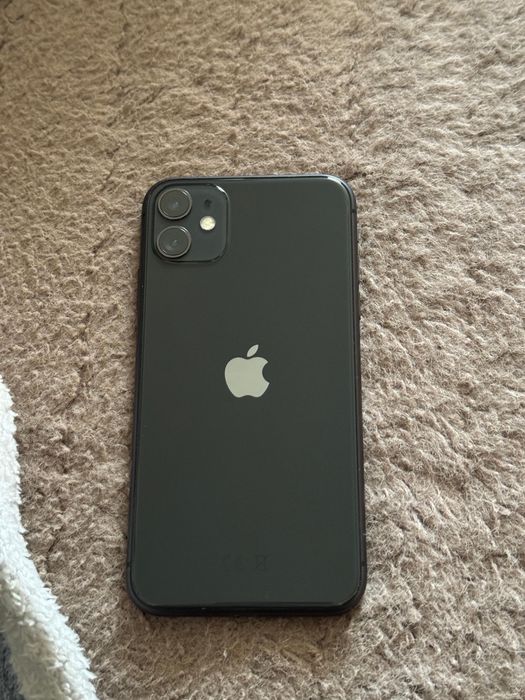 Продам айфон 11 на 128 гб идеал