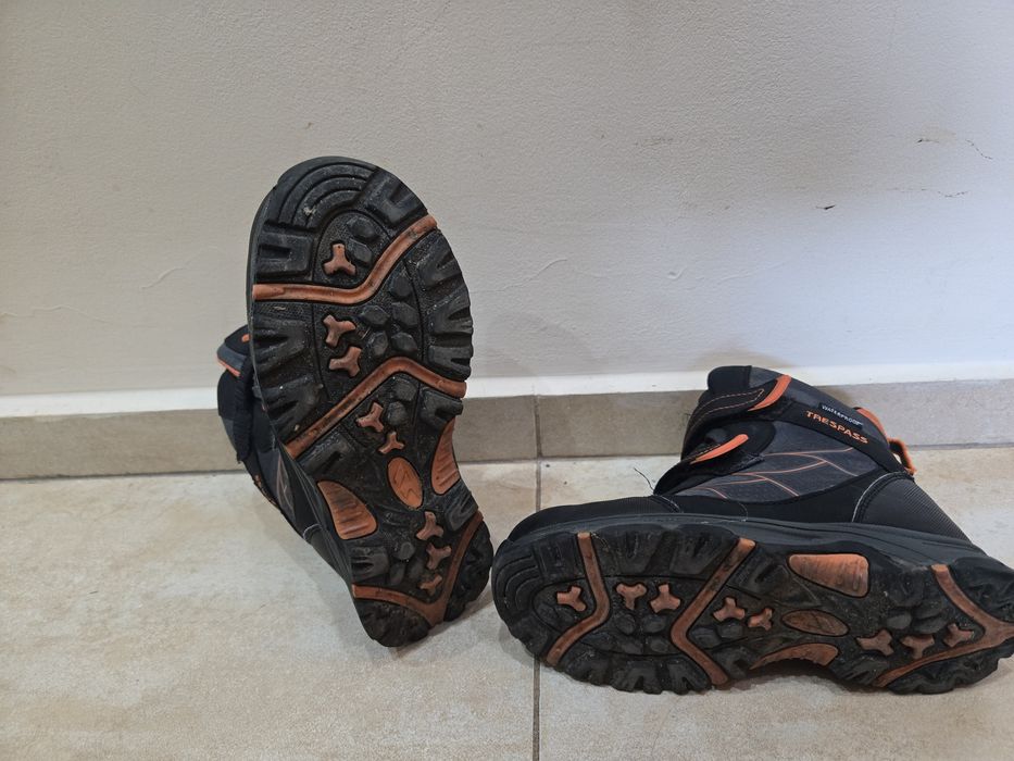 Зимни ботуши Trsespass 32 и 33 номер