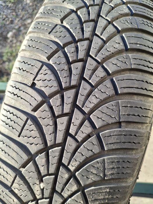4 Anvelope de iarnă 175 70 r14 Goodyear