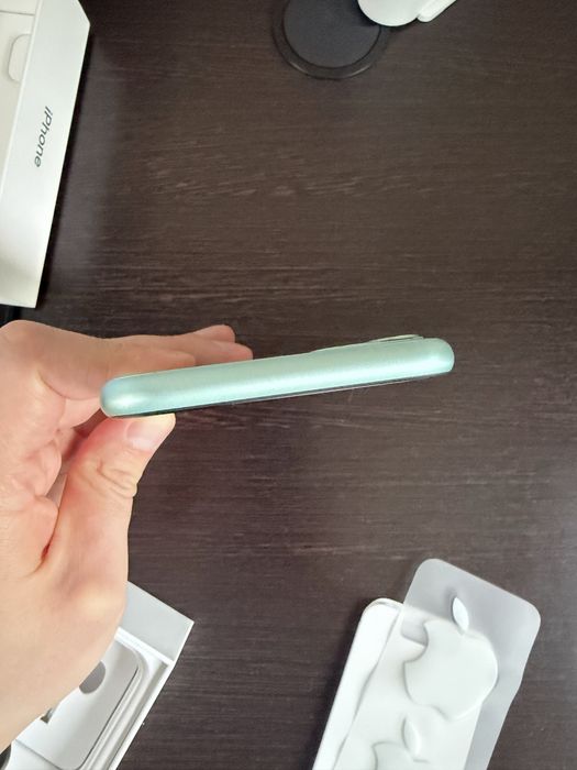 Iphone 11, 64gb, зеленый