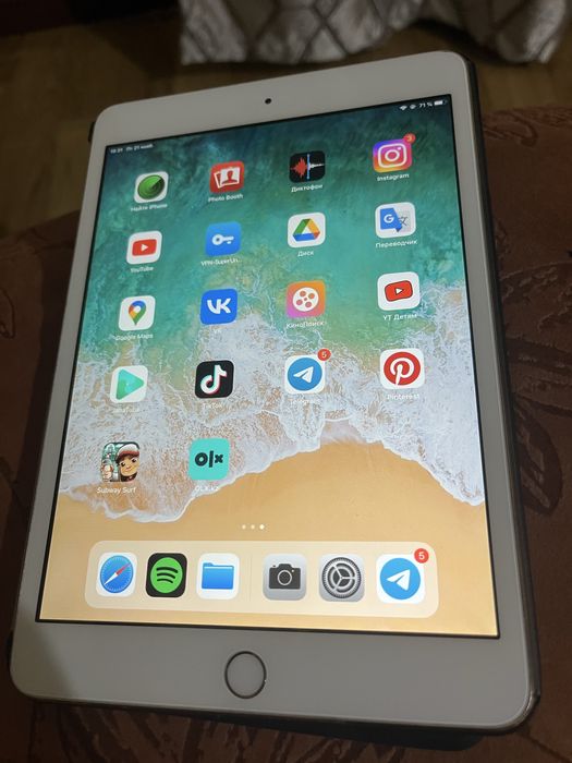 продам ipad mini 3 в отличном состоянии