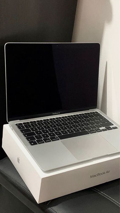 Macbook Air в идеальном состоянии