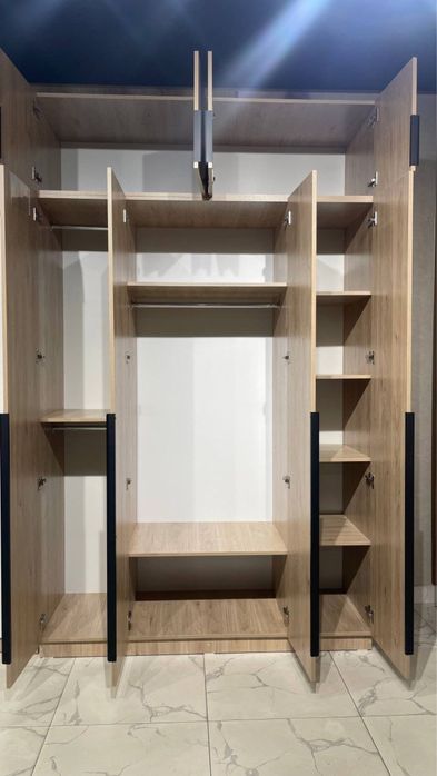 Шкаф антресоль со створкой