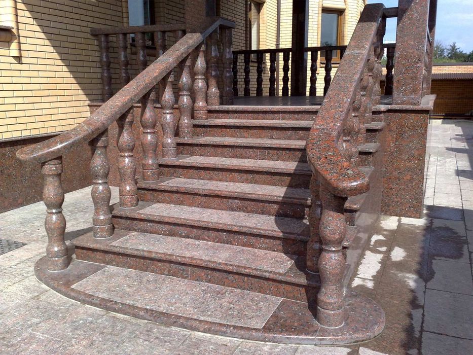 Балясины из Гранита всех видов