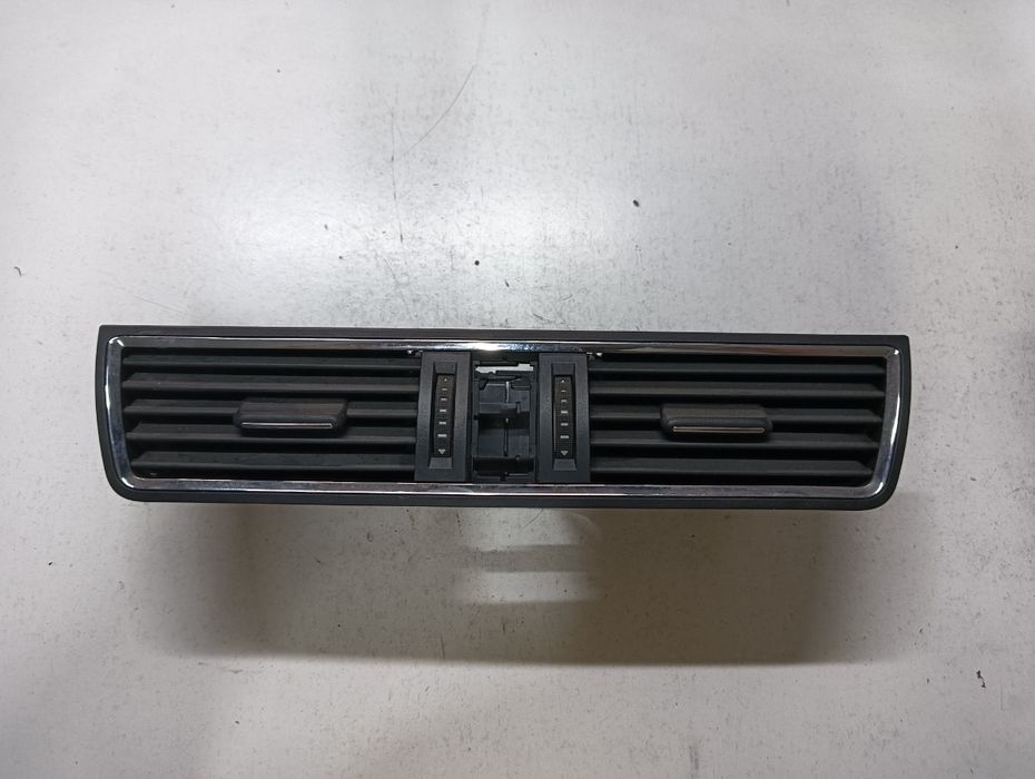 Guri Ventilatie Fata Seat Toledo Iv Kg3 2012 - > 5Ja820951B