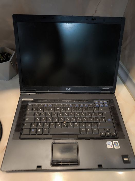 Продаю HP Ноутбук белый зборка сборка