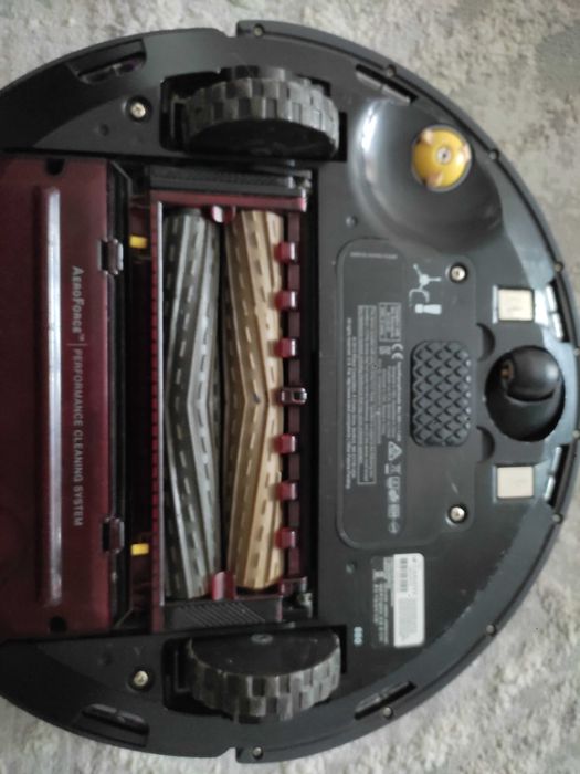 Робот-пылесос iRobot Roomba 880