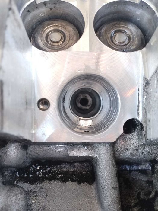 Цилиндрова глава AUDI SKODA SEAT VW 1.9 2.0 8V