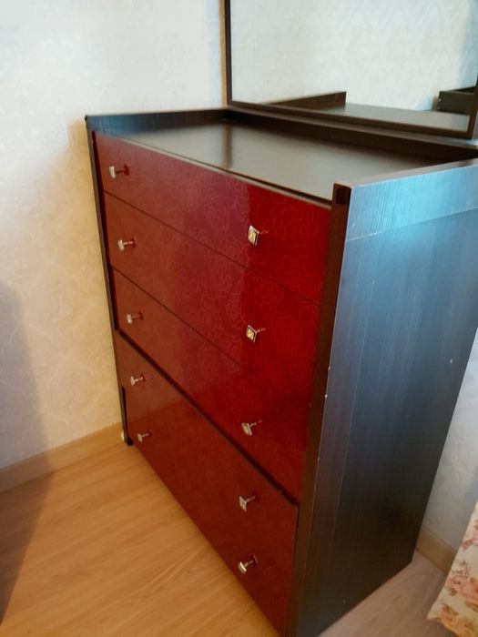 Спальный гарнитур