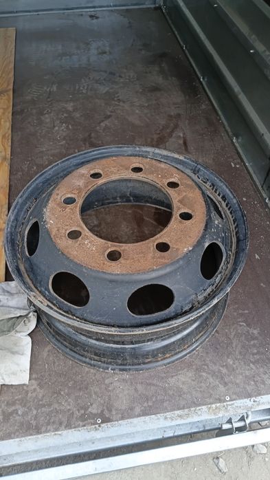 Продам диск безкамерка на 22,5