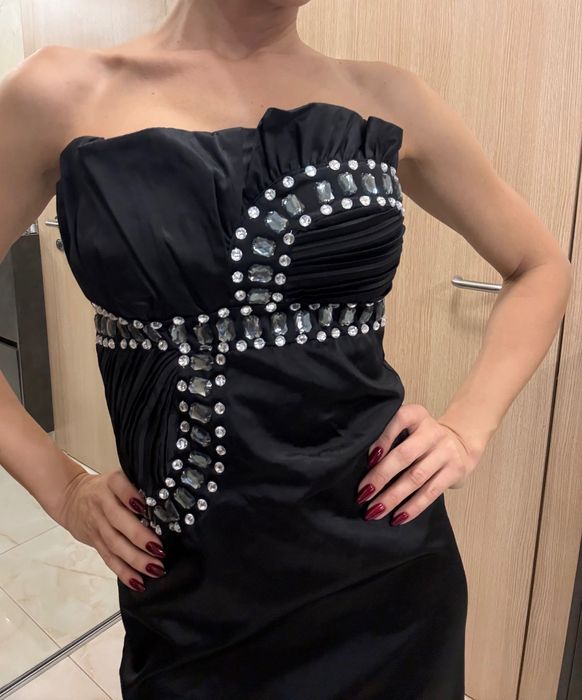 НОВА Малка черна елегантна рокля