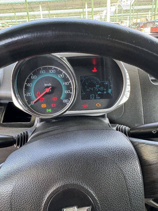 Продаётся Spark  2017 года