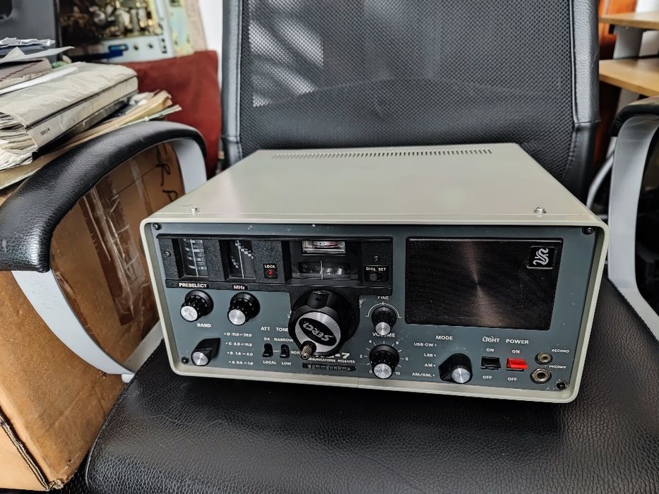Receptor radio vintage Sommerkamp FRG-7 ( Yaesu ) 0,5-29,9Mhz