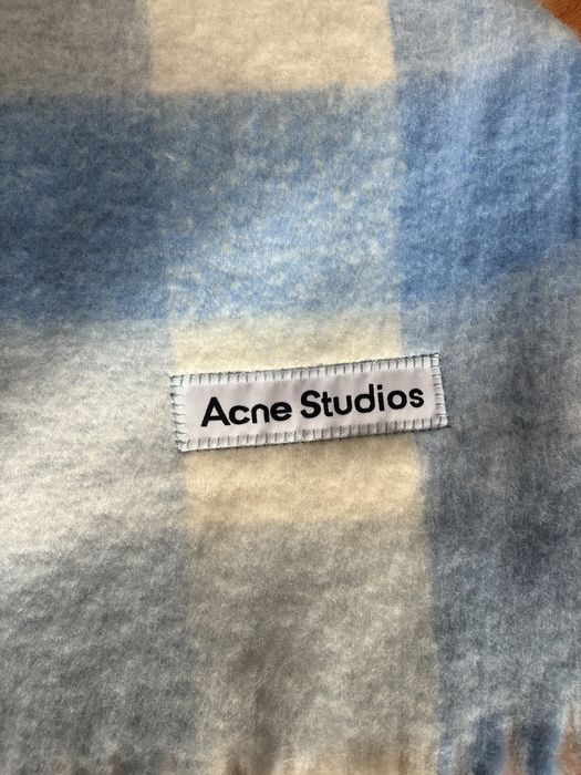 Fular Acne Studios