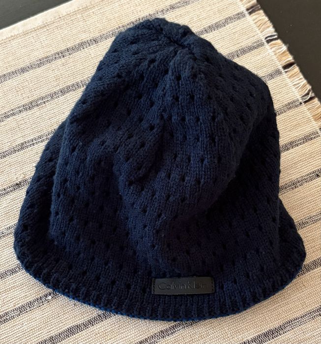 Calvin Klein мъжка зимна шапка с 2 лица