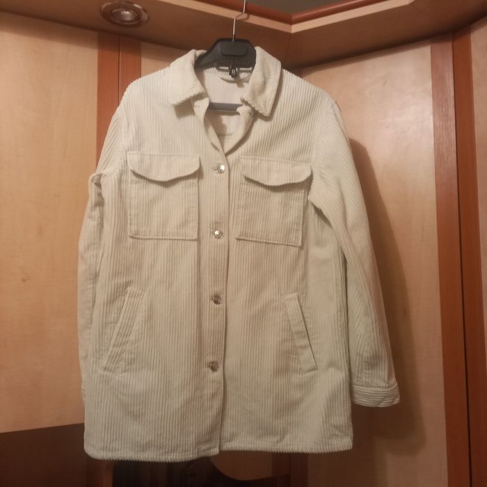 Vând 2 sacouri dama