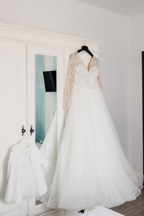 Vand rochie de mireasa