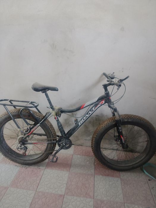 Katta balonli bonvi velosipedi