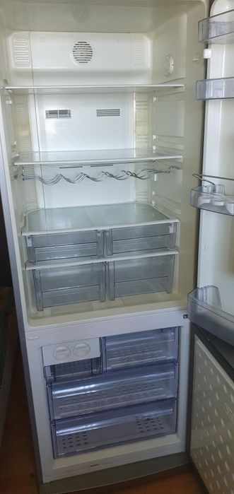 Nefunctional - Frigider Beko CN147130DX No Frost -> pentru piese sau reparat | Complet | Sector 6