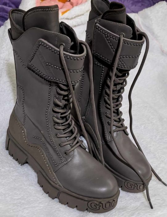 Guess оригинални дамски ботуши естествена кожа  38 номер