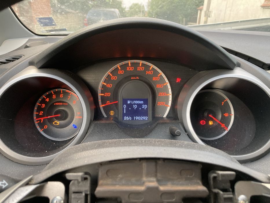 Honda Jazz Хонда Джаз 1.4 бензин