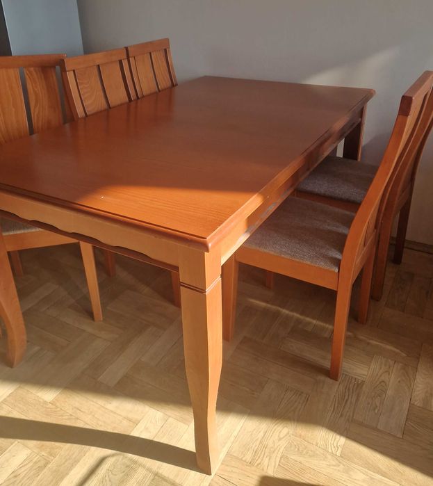 Мебели за трапезария