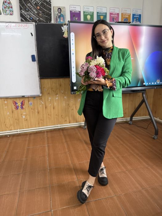 Ofer meditații la limba romana si matematica primar