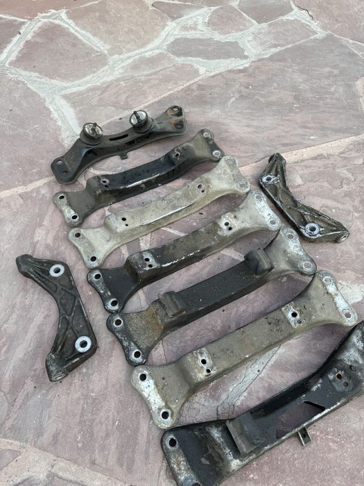 Траверса от коробки м50 BMW e34