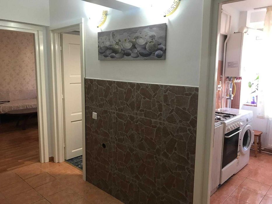 Apartamen 2 camere de închiriat