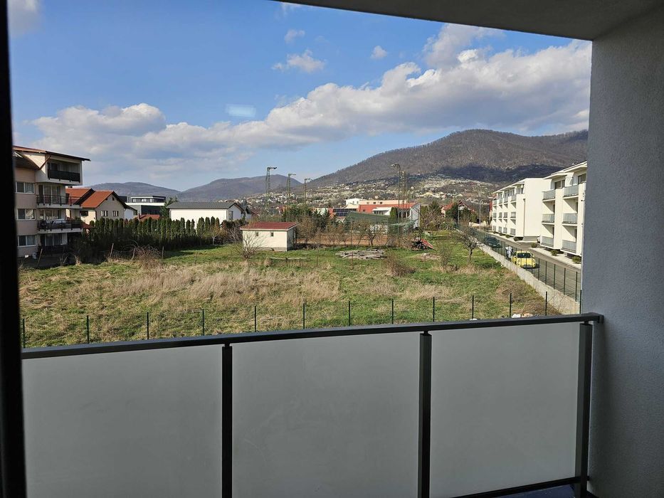 Apartament 2 camere, bloc nou, zona Lamaitei, cu loc de parcare, de inchiriat