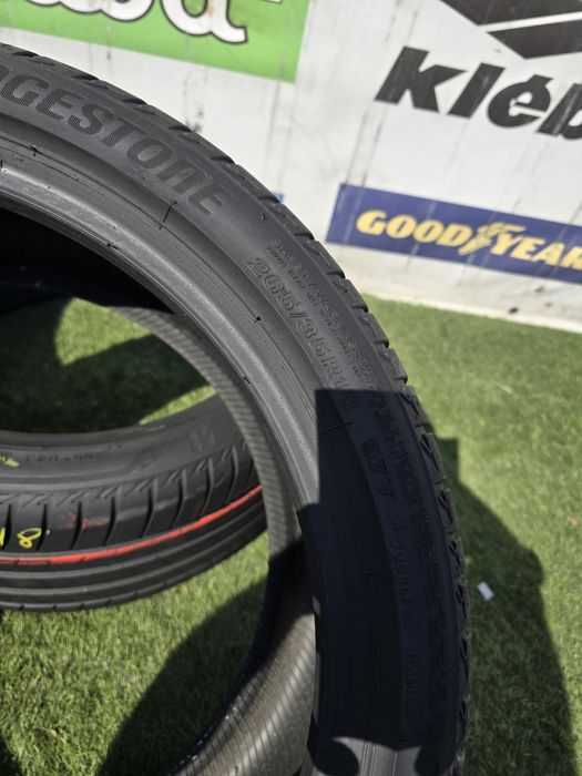 265 35 18 bridgestone