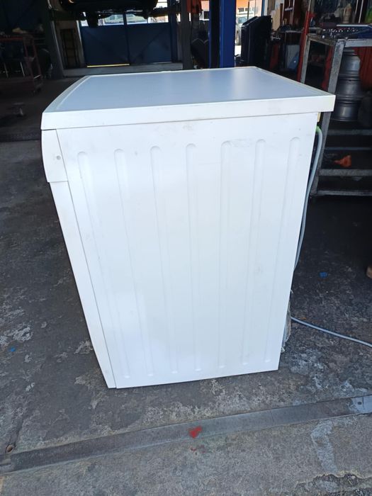 Сушилня Siemens WT46W570DN