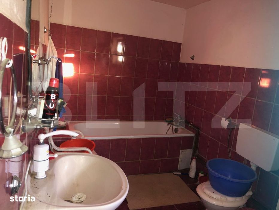 Teren cu casa batraneasca, 2000 mp, comuna Pomi