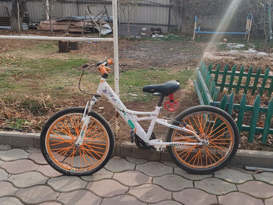 Велосипед.            .