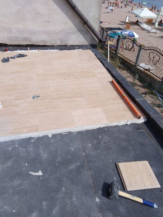 Montaj marmura și Mozaic șlefuire chituire și lustruire