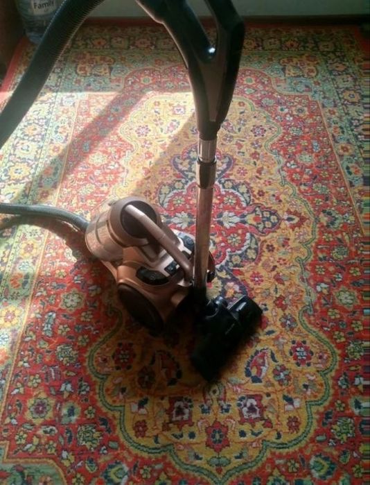 Предаётся  пилисос  вакумний