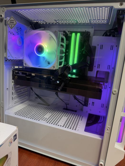 Геймърски компютър, full hd, Intel i5 14th, rtx 3080, 16gb, nvme
