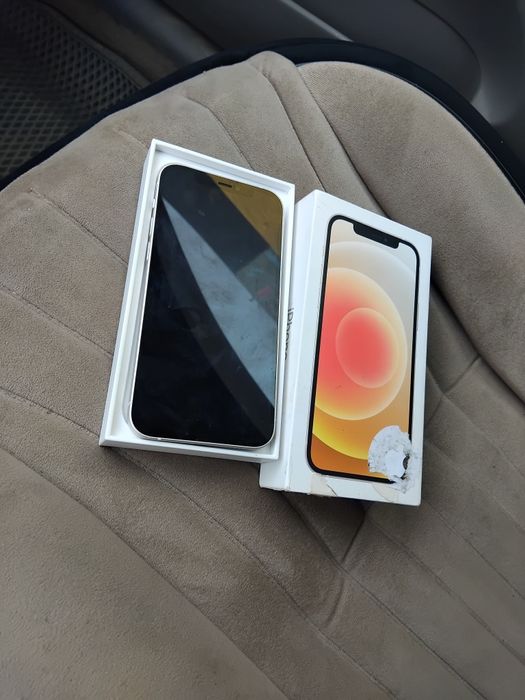 Айфон 12,256гиг,