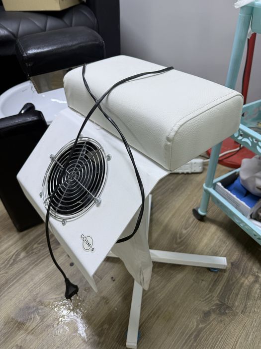 Продам пылесос для педикюра