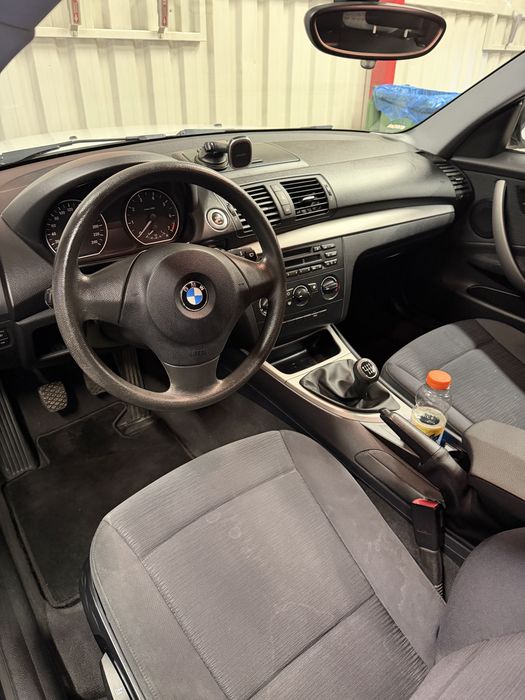 Bmw Seria 1 - benzina 2010 (Vatiante )