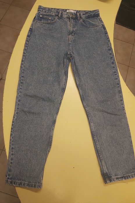 Дамски дънки- много запазени