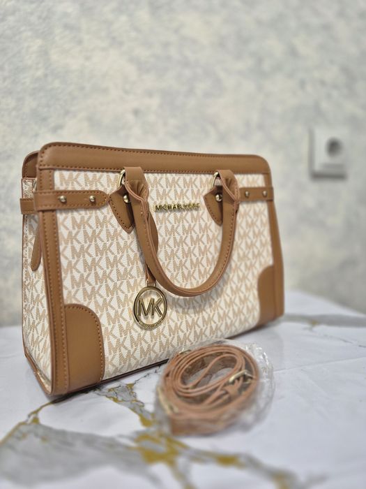 Сумка без каропка