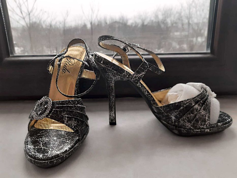 pantofi tip sandale noi marca rida negru cu gri elegante cu toc