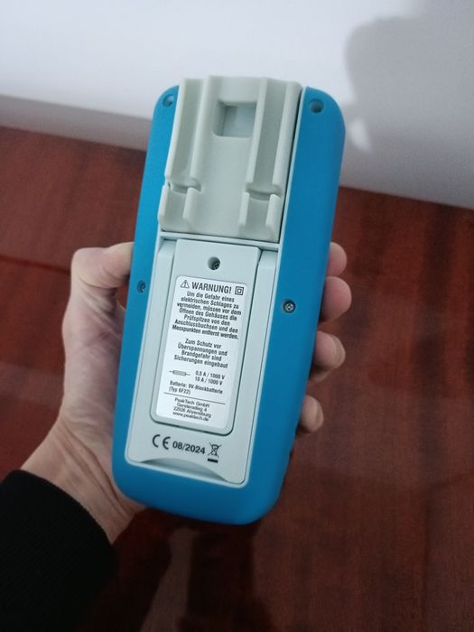 Multimetru/aparat de măsurat digital