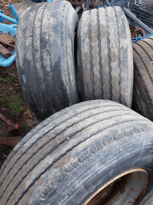 Anvelope semiremorca 385/65/R22,5 cu jante