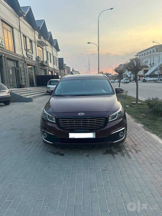 Kia Sedona sotiladi