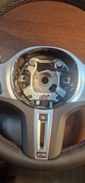 Volan bmw g30 g05 g01 g11 g31 cu incalzire nou