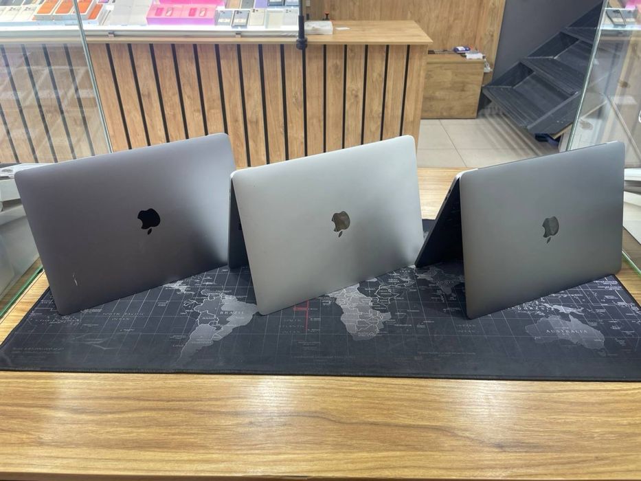 Macbook pro, 16gb-1TB-2016, 8gb-512gb-2017, 8gb-1TB-2018, + zaryadka